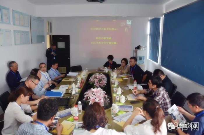 新华网、中新网聚✯焦J9官网氨糖产✧品